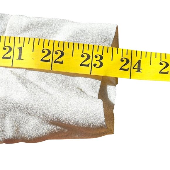 A.L.C. Women’s Ivory Silk Blouse 4 V-Neck Quiet Luxury Old Money Clean Girl - Picture 9 of 11